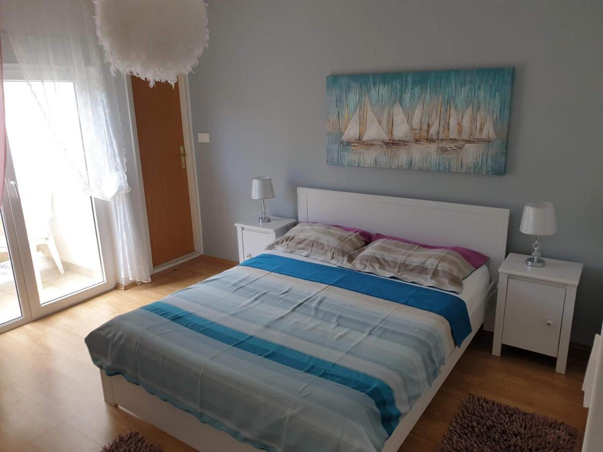 Apartments Mare Banjol Exterior foto