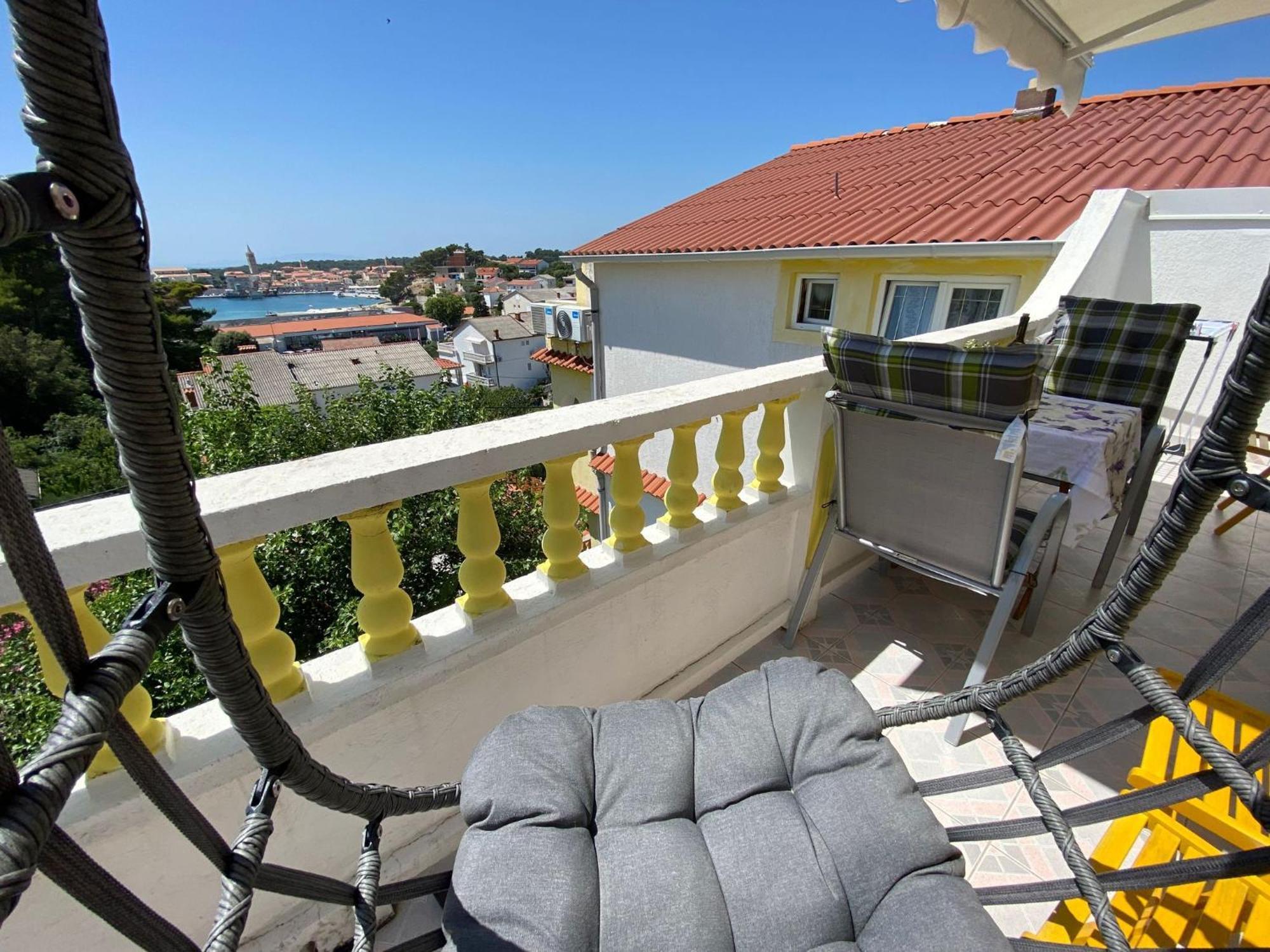 Apartments Mare Banjol Exterior foto